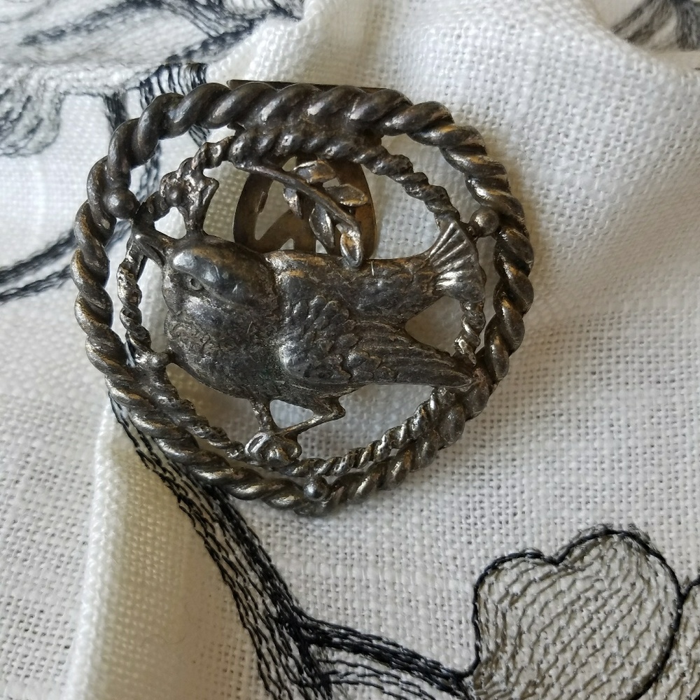 Antique silver tone bird Dress Or Fur/shawl Clip